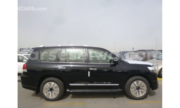 Buy Import Toyota Land Cruiser Black Car in Import - Dubai in East Mahé Buy Import Toyota Land Cruiser Black Car in Import - Dubai in East Mahé