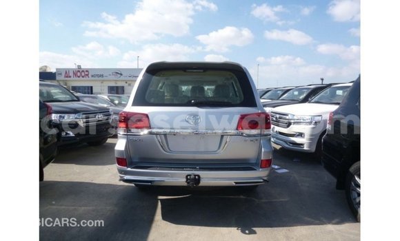 Buy Import Toyota Land Cruiser Other Car in Import - Dubai in East Mahé Buy Import Toyota Land Cruiser Other Car in Import - Dubai in East Mahé