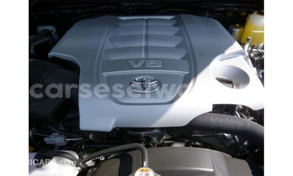 Buy Import Toyota Land Cruiser Other Car in Import - Dubai in East Mahé Buy Import Toyota Land Cruiser Other Car in Import - Dubai in East Mahé