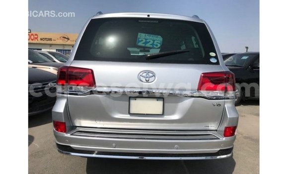Buy Import Toyota Land Cruiser Other Car in Import - Dubai in East Mahé Buy Import Toyota Land Cruiser Other Car in Import - Dubai in East Mahé