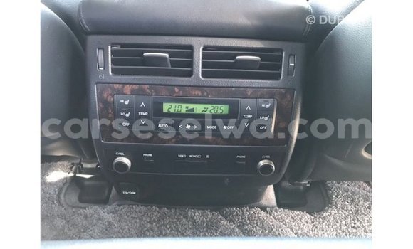 Buy Import Toyota Land Cruiser White Car in Import - Dubai in East Mahé Buy Import Toyota Land Cruiser White Car in Import - Dubai in East Mahé