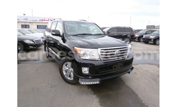 Buy Import Toyota Land Cruiser Black Car in Import - Dubai in East Mahé Buy Import Toyota Land Cruiser Black Car in Import - Dubai in East Mahé