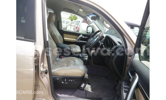 Buy Import Toyota Land Cruiser Other Car in Import - Dubai in East Mahé Buy Import Toyota Land Cruiser Other Car in Import - Dubai in East Mahé