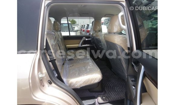 Buy Import Toyota Land Cruiser Other Car in Import - Dubai in East Mahé Buy Import Toyota Land Cruiser Other Car in Import - Dubai in East Mahé