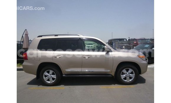 Buy Import Toyota Land Cruiser Other Car in Import - Dubai in East Mahé Buy Import Toyota Land Cruiser Other Car in Import - Dubai in East Mahé