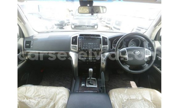 Buy Import Toyota Land Cruiser Other Car in Import - Dubai in East Mahé Buy Import Toyota Land Cruiser Other Car in Import - Dubai in East Mahé