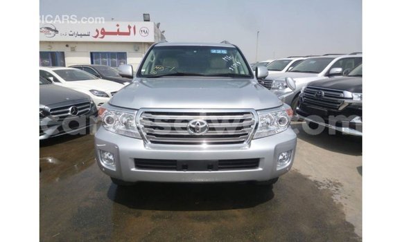 Buy Import Toyota Land Cruiser Other Car in Import - Dubai in East Mahé Buy Import Toyota Land Cruiser Other Car in Import - Dubai in East Mahé