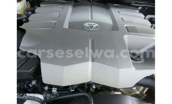 Buy Import Toyota Land Cruiser White Car in Import - Dubai in East Mahé Buy Import Toyota Land Cruiser White Car in Import - Dubai in East Mahé