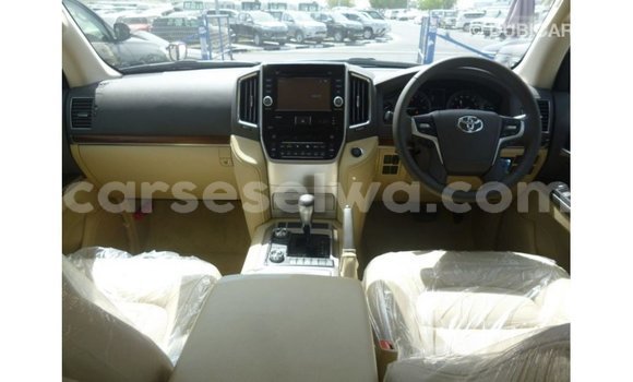 Buy Import Toyota Land Cruiser Other Car in Import - Dubai in East Mahé Buy Import Toyota Land Cruiser Other Car in Import - Dubai in East Mahé