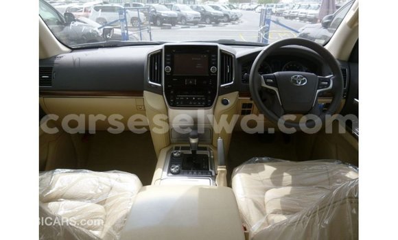 Buy Import Toyota Land Cruiser Black Car in Import - Dubai in East Mahé Buy Import Toyota Land Cruiser Black Car in Import - Dubai in East Mahé