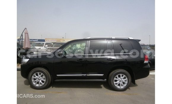Buy Import Toyota Land Cruiser Black Car in Import - Dubai in East Mahé Buy Import Toyota Land Cruiser Black Car in Import - Dubai in East Mahé