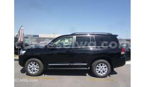 Buy Import Toyota Land Cruiser Black Car in Import - Dubai in East Mahé Buy Import Toyota Land Cruiser Black Car in Import - Dubai in East Mahé