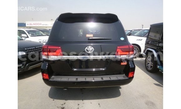 Buy Import Toyota Land Cruiser Black Car in Import - Dubai in East Mahé Buy Import Toyota Land Cruiser Black Car in Import - Dubai in East Mahé
