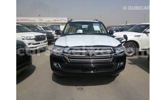 Buy Import Toyota Land Cruiser Black Car in Import - Dubai in East Mahé Buy Import Toyota Land Cruiser Black Car in Import - Dubai in East Mahé