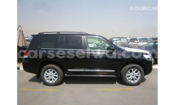 Buy Import Toyota Land Cruiser Black Car in Import - Dubai in East Mahé Buy Import Toyota Land Cruiser Black Car in Import - Dubai in East Mahé