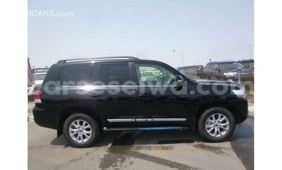 Buy Import Toyota Land Cruiser Black Car in Import - Dubai in East Mahé Buy Import Toyota Land Cruiser Black Car in Import - Dubai in East Mahé