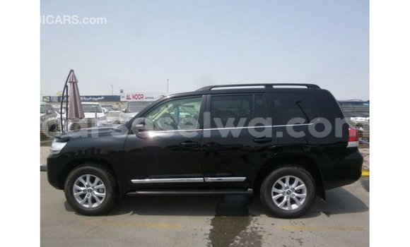 Buy Import Toyota Land Cruiser Black Car in Import - Dubai in East Mahé Buy Import Toyota Land Cruiser Black Car in Import - Dubai in East Mahé