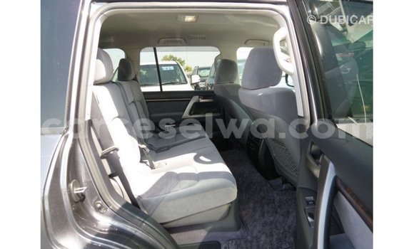 Buy Import Toyota Land Cruiser Other Car in Import - Dubai in East Mahé Buy Import Toyota Land Cruiser Other Car in Import - Dubai in East Mahé