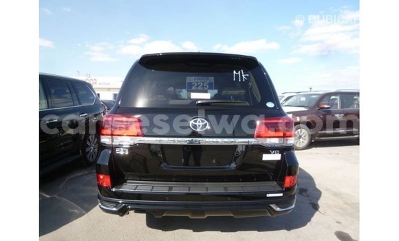 Acheter Import Voiture Toyota Land Cruiser Noir à Import - Dubai, East Mahé Acheter Import Voiture Toyota Land Cruiser Noir à Import - Dubai, East Mahé