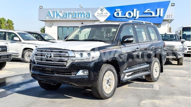 Big with watermark toyota land cruiser east mahe import dubai 6172