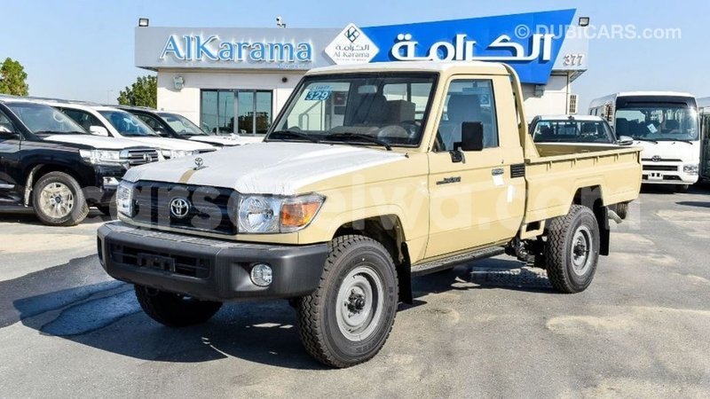 Big with watermark toyota land cruiser east mahe import dubai 6174