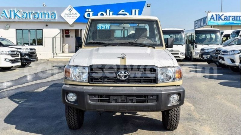Big with watermark toyota land cruiser east mahe import dubai 6175