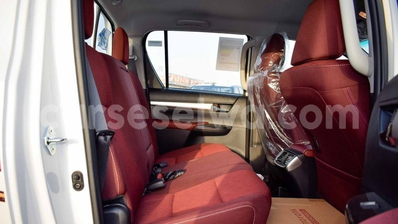 Big with watermark toyota hilux east mahe import dubai 6178