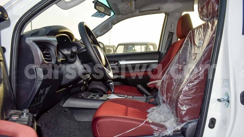 Big with watermark toyota hilux east mahe import dubai 6178