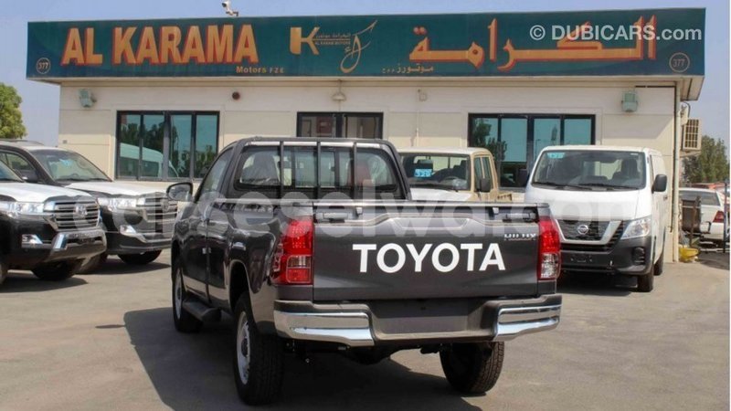 Big with watermark toyota hilux east mahe import dubai 6181
