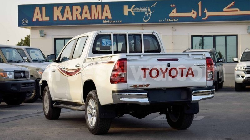 Big with watermark toyota hilux east mahe import dubai 6182