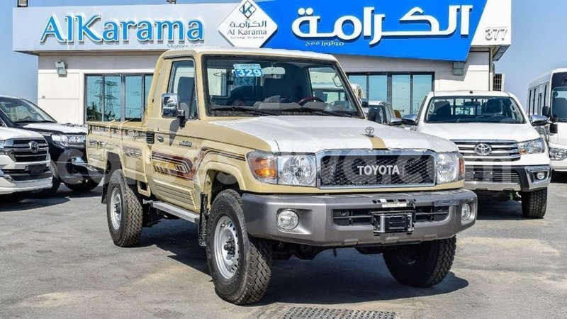 Big with watermark toyota land cruiser east mahe import dubai 6183