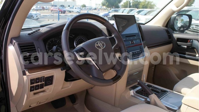 Big with watermark toyota land cruiser east mahe import dubai 6185