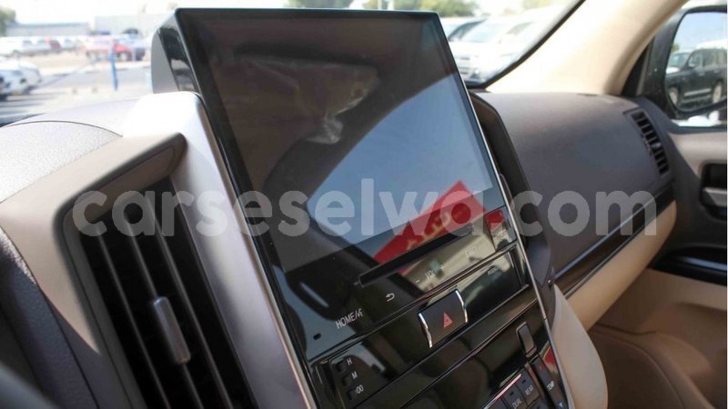 Big with watermark toyota land cruiser east mahe import dubai 6185