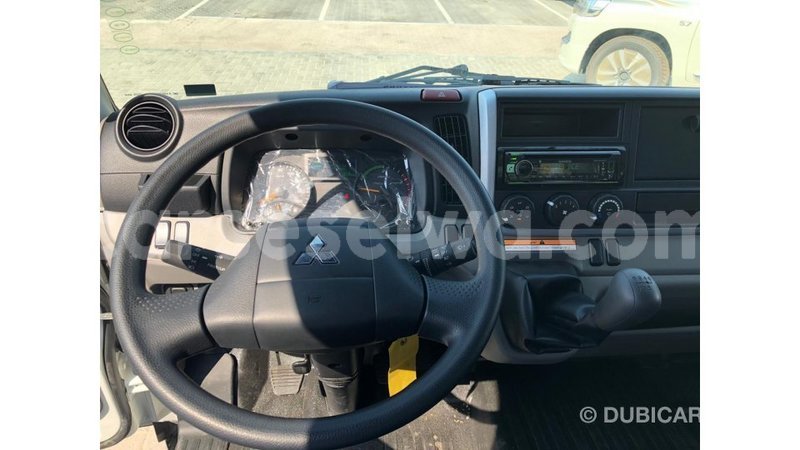 Big with watermark mitsubishi carisma east mahe import dubai 6190