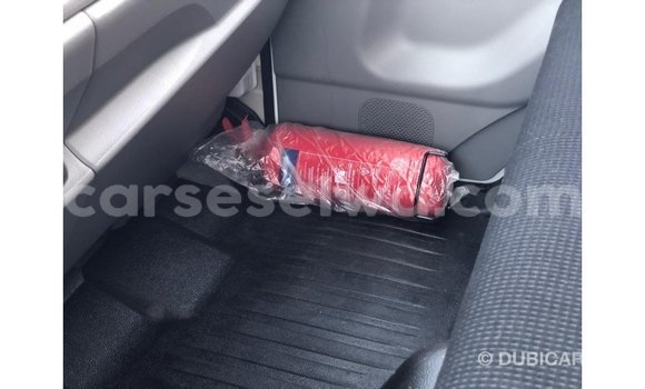 Acheter Import Voiture Mitsubishi Carisma Blanc à Import - Dubai, East Mahé Acheter Import Voiture Mitsubishi Carisma Blanc à Import - Dubai, East Mahé