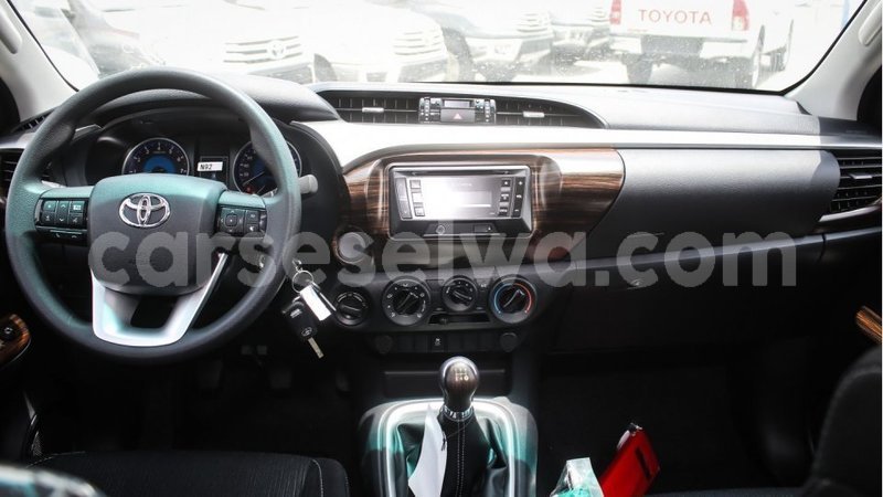 Big with watermark toyota hilux east mahe import dubai 6192