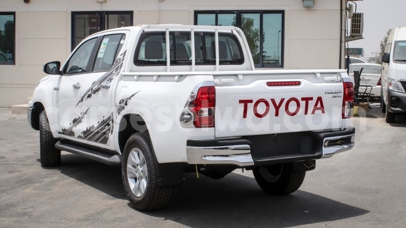 Big with watermark toyota hilux east mahe import dubai 6193
