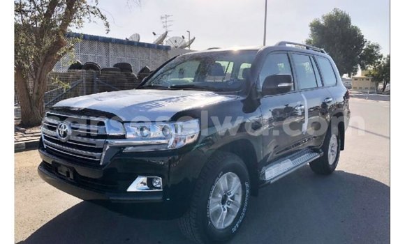 Buy Import Toyota Land Cruiser Black Car in Import - Dubai in East Mahé Buy Import Toyota Land Cruiser Black Car in Import - Dubai in East Mahé