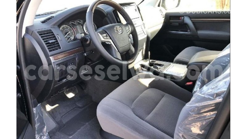 Big with watermark toyota land cruiser east mahe import dubai 6194