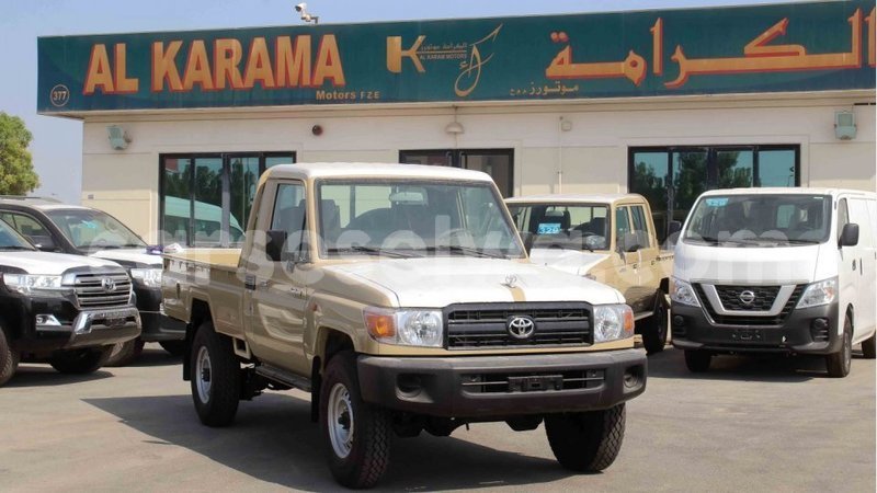 Big with watermark toyota land cruiser east mahe import dubai 6197