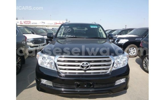 Acheter Import Voiture Toyota Land Cruiser Noir à Import - Dubai, East Mahé Acheter Import Voiture Toyota Land Cruiser Noir à Import - Dubai, East Mahé