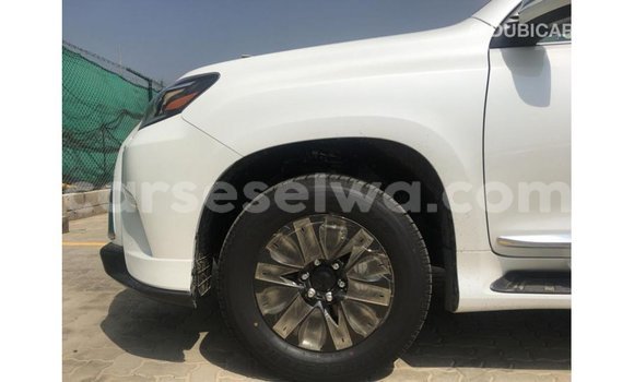 Acheter Import Voiture Lexus GX Blanc à Import - Dubai, East Mahé Acheter Import Voiture Lexus GX Blanc à Import - Dubai, East Mahé