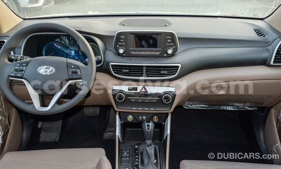 Acheter Import Voiture Hyundai Tucson Blanc à Import - Dubai, East Mahé Acheter Import Voiture Hyundai Tucson Blanc à Import - Dubai, East Mahé