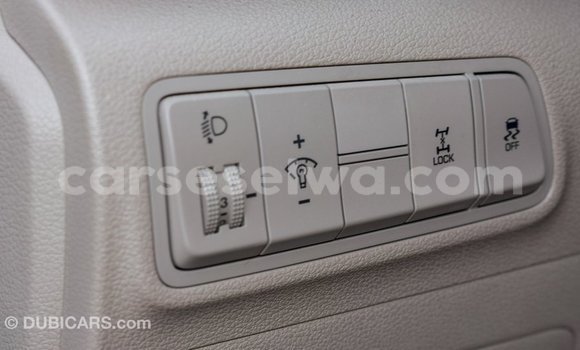 Acheter Import Voiture Hyundai Tucson Blanc à Import - Dubai, East Mahé Acheter Import Voiture Hyundai Tucson Blanc à Import - Dubai, East Mahé