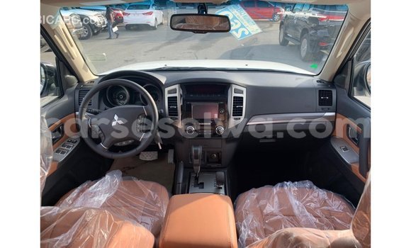 Buy Import Mitsubishi Pajero White Car in Import - Dubai in East Mahé Buy Import Mitsubishi Pajero White Car in Import - Dubai in East Mahé