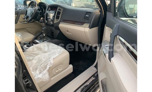 Buy Import Mitsubishi Pajero Black Car in Import - Dubai in East Mahé Buy Import Mitsubishi Pajero Black Car in Import - Dubai in East Mahé
