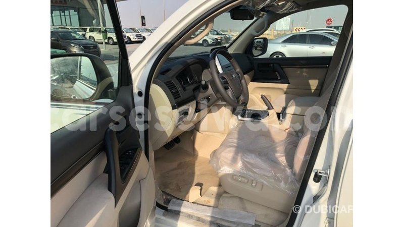 Big with watermark toyota land cruiser east mahe import dubai 6231