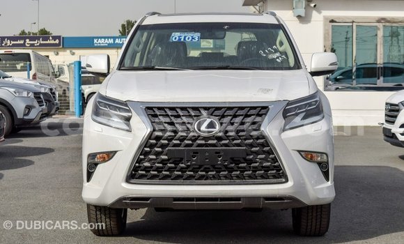 Acheter Import Voiture Lexus GX Blanc à Import - Dubai, East Mahé Acheter Import Voiture Lexus GX Blanc à Import - Dubai, East Mahé