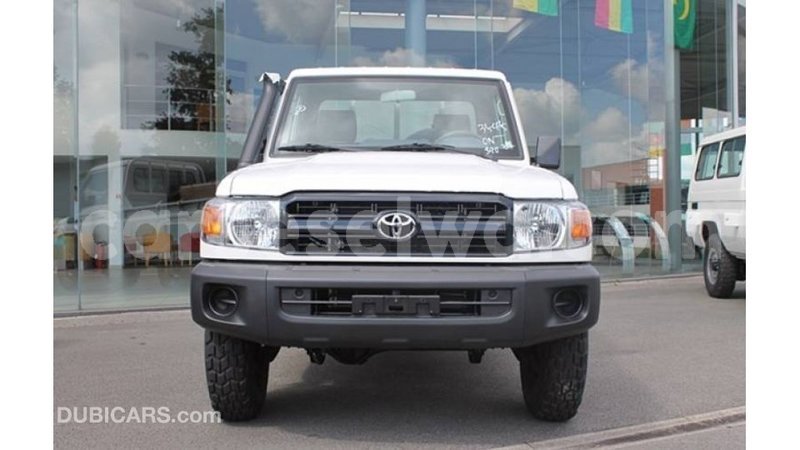 Big with watermark toyota land cruiser east mahe import dubai 6235