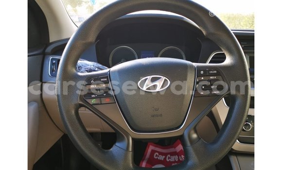 Acheter Import Voiture Hyundai Sonata Blanc à Import - Dubai, East Mahé Acheter Import Voiture Hyundai Sonata Blanc à Import - Dubai, East Mahé